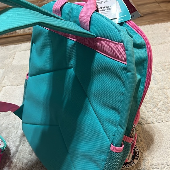 Backpack with lunch bag!❤️😍 - Picture 4 of 5